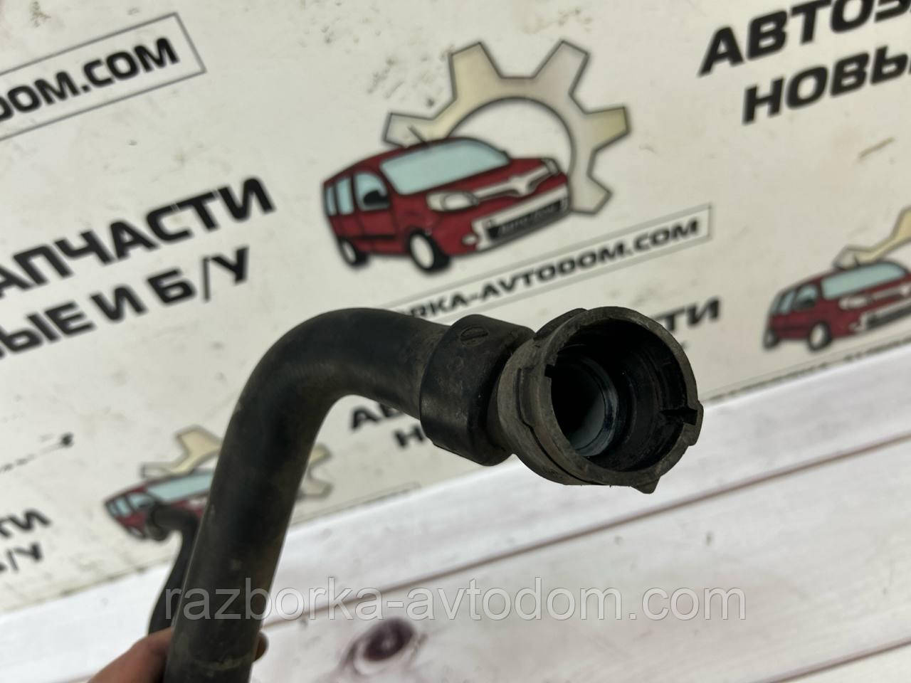 Патрубок охолодження 1.9TDI від радіатора верхній VW PASSAT B5 (96-05) OE: 4B0121101E фото 2