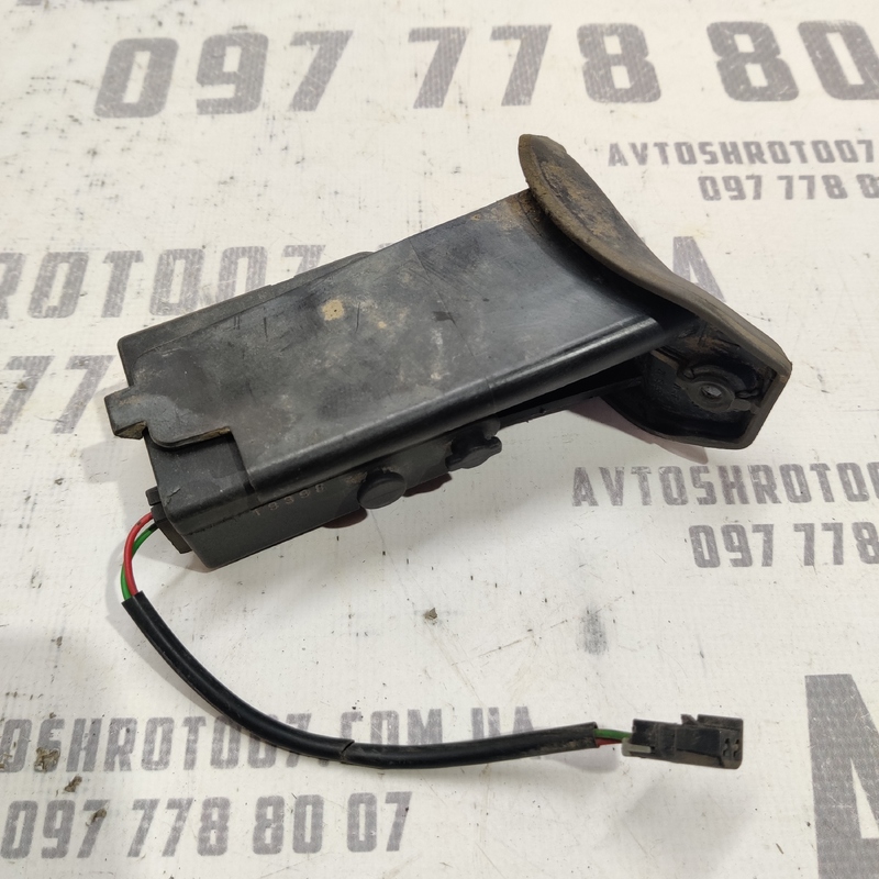 Замок лючка бака Opel Astra G (97-04) 2.0D 90587326 фото 2