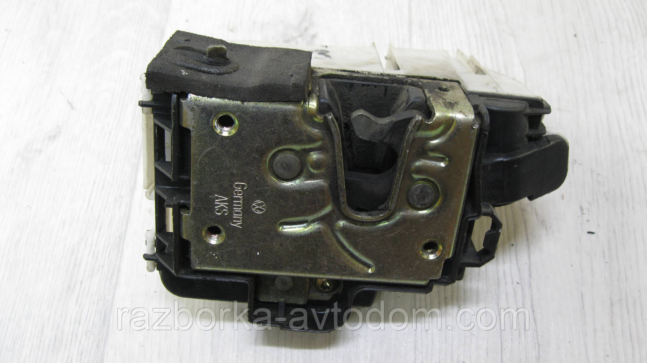 Замок дверей задній правій VW Golf 3 (1991-1998) OE: 1H4839016A