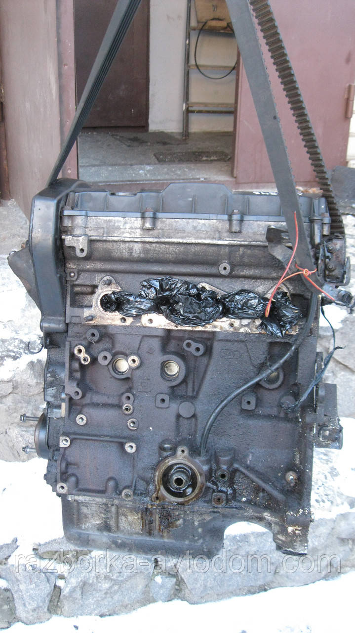Двигун бензиновий 1.6 i 16v Citroen Berlingo, C2, C3, C4, Peugeot Partner, 206, 1007, 307 OE:TU5JP4