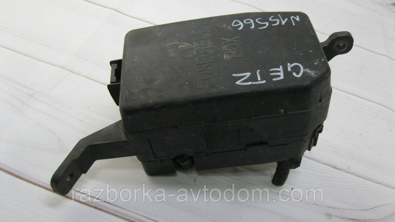Блок запобіжників 1,5CRDI Hyundai Getz (2002-2005) OE:912901C210