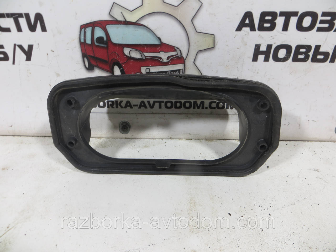 Повітрозабірник усередині салону пластик Opel Zafira A (1999-2005) ОЕ: 90587358