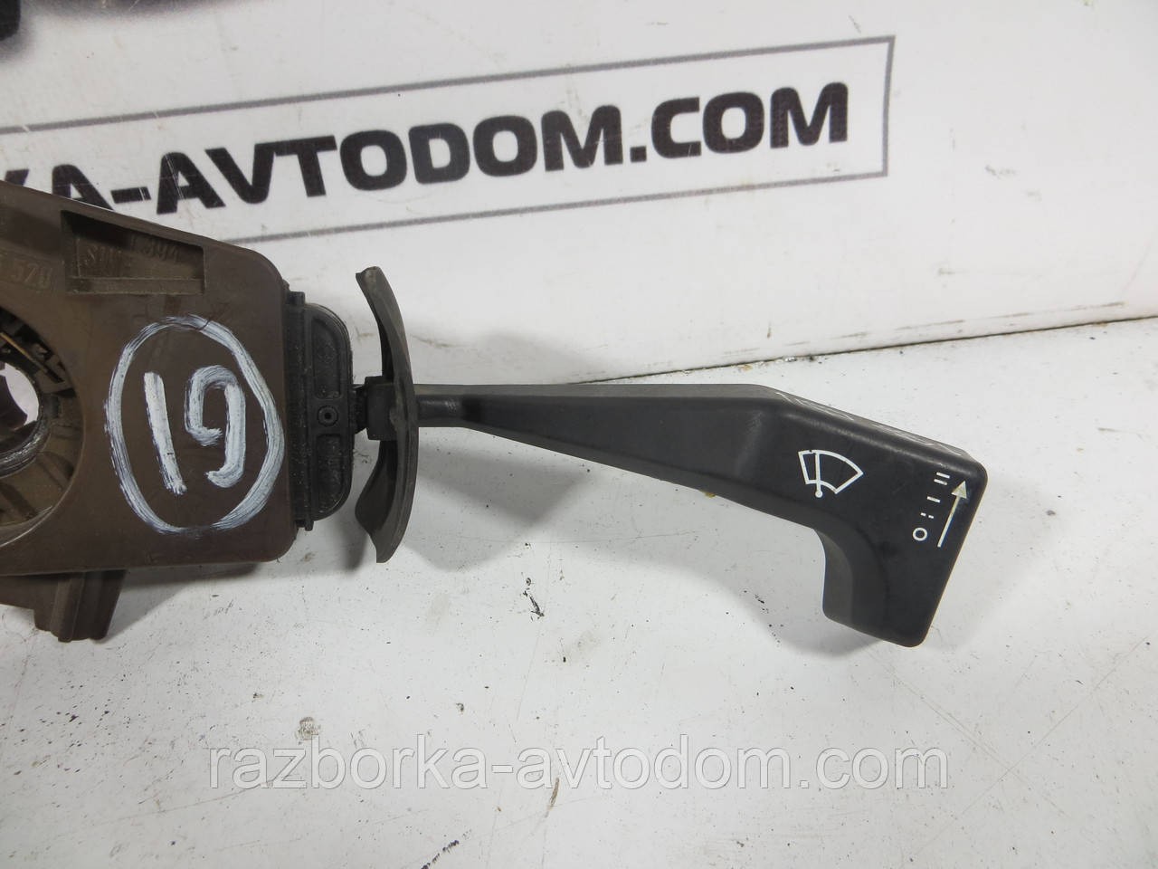 Підрульовий перемикач правий Opel Kadett OEM 90243395