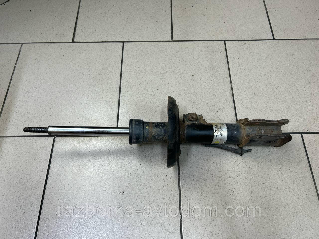 Амортизатор передній лівий Opel Corsa C, Combo C, Meriva A, Tigra OE:22110-442