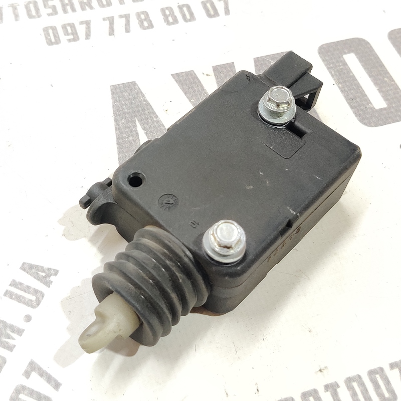Замок багажника Opel Astra G (97-04) 2.0D OEM 90460062 фото 2