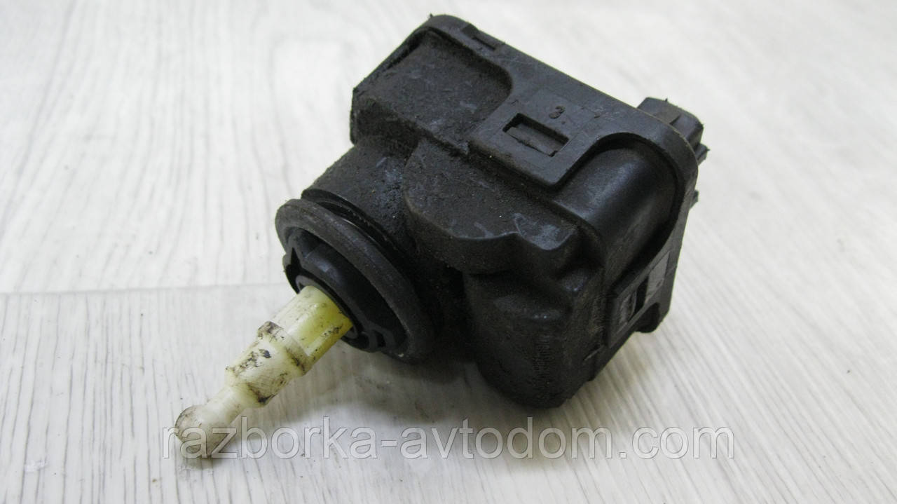 Коректор світла фар VW Golf 3 (1991-1998), Audi A6 C4 (1994-1998) OE: 1H0941295C