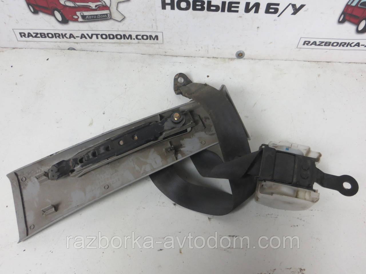 Ремінь безпеки передній правий Mitsubishi Pajero Sport 1 (1997-2009) OE:MR788902