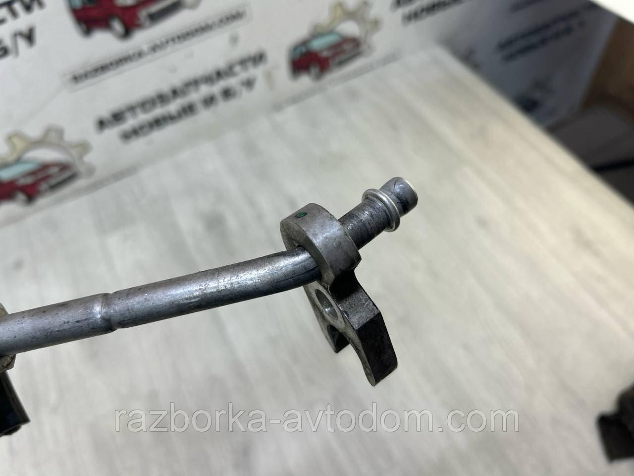Трубка кондиціонера, 1,9TD, 2.0TD Skoda Superb 1 OE:3B1260710A ДЕФЕКТ: тріщина на вельцовці
