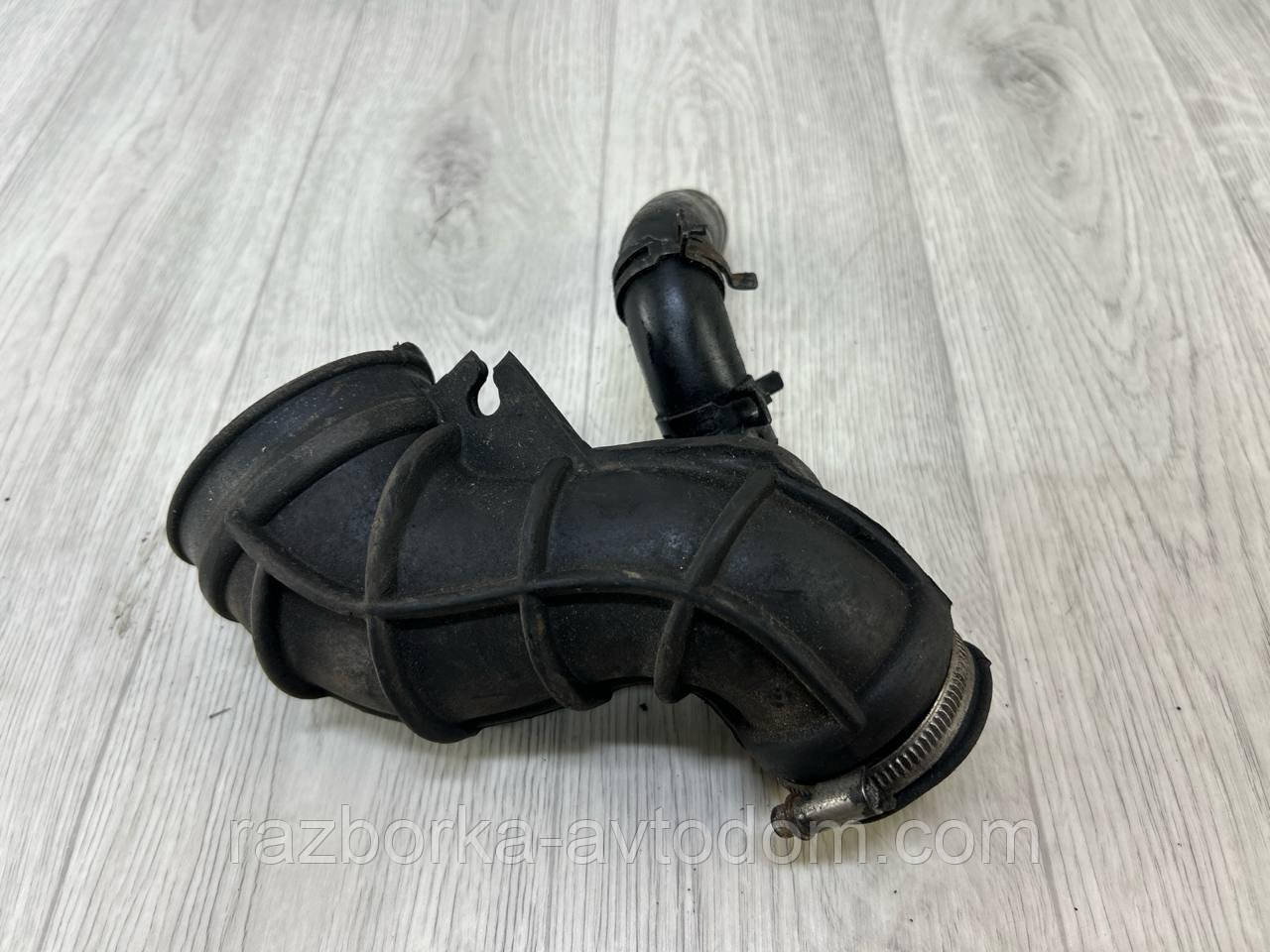 Патрубок повітряний Opel Zafira A; Astra G 2.0DTI; 2.0DI; 2.2DTI OE: 90530768