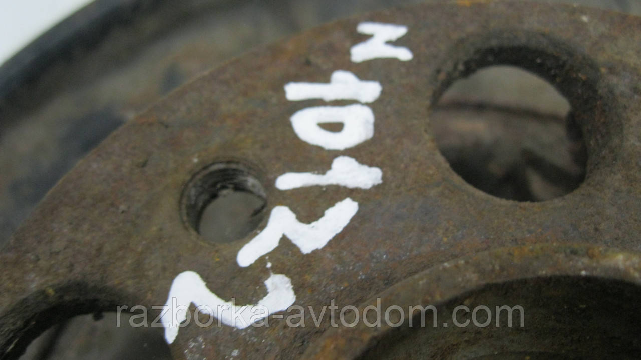 Поворотний кулак/ступиця задня права Mercedes W202, W124, W208, W210 OE:A2023509508