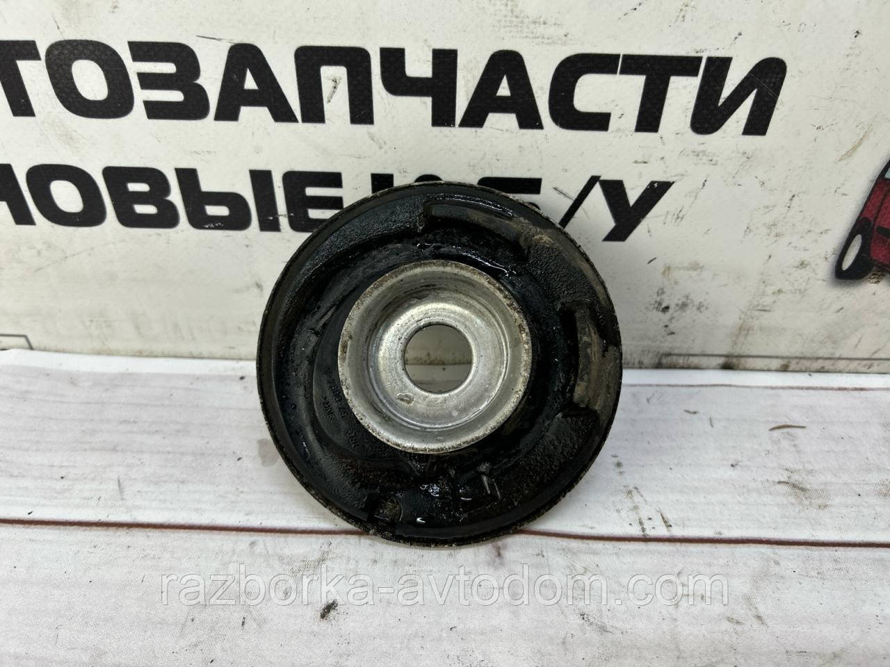 Опора тарілки амортизатора переднього з гумкою VW Passat B5 (96-05) OE: 8d0412109d, 8D0412065