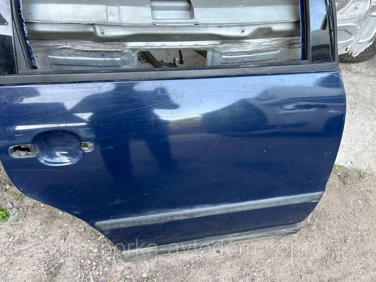 Двері задня права (універсал) VW Passat B5 (96-05) OE:3B9833052AC