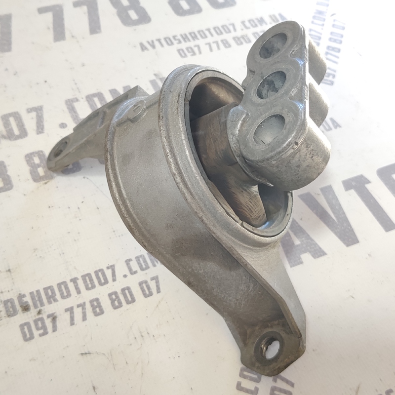 Подушка двигуна Opel Astra G