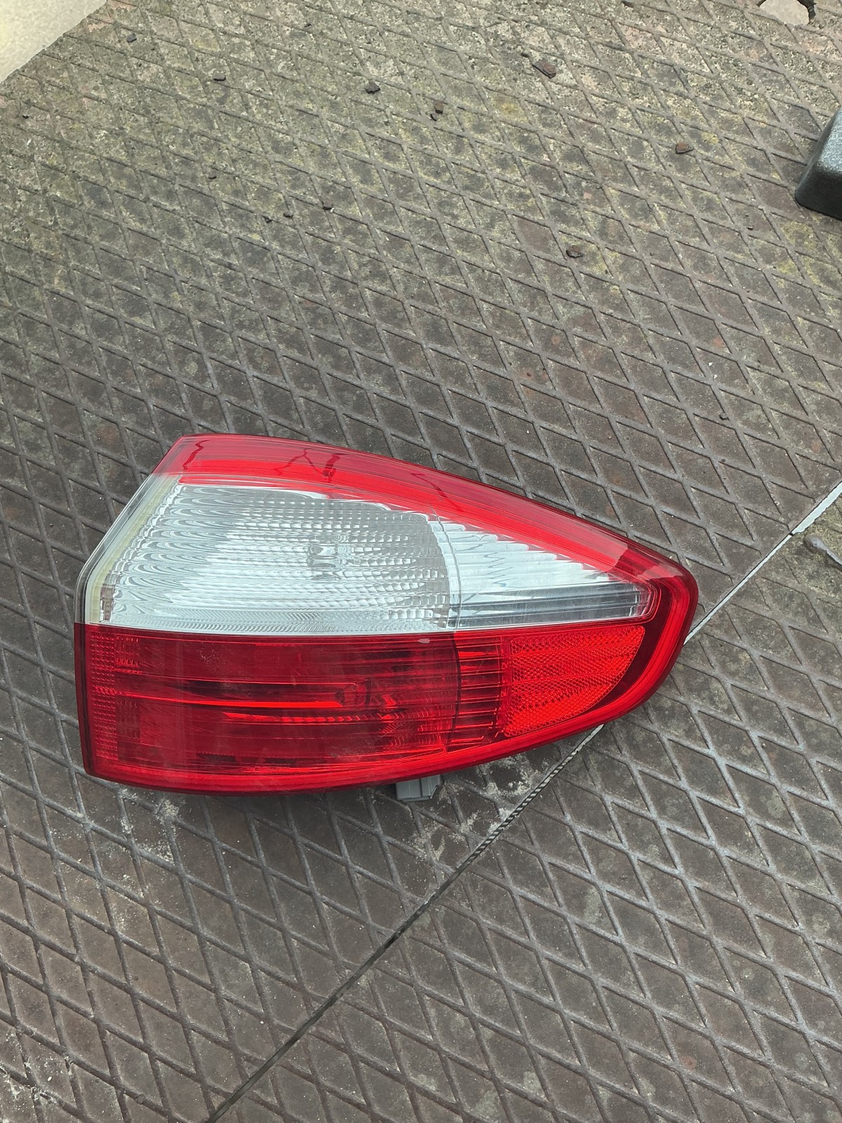 Ліхтар задній Ford Fiesta 4 фото 2