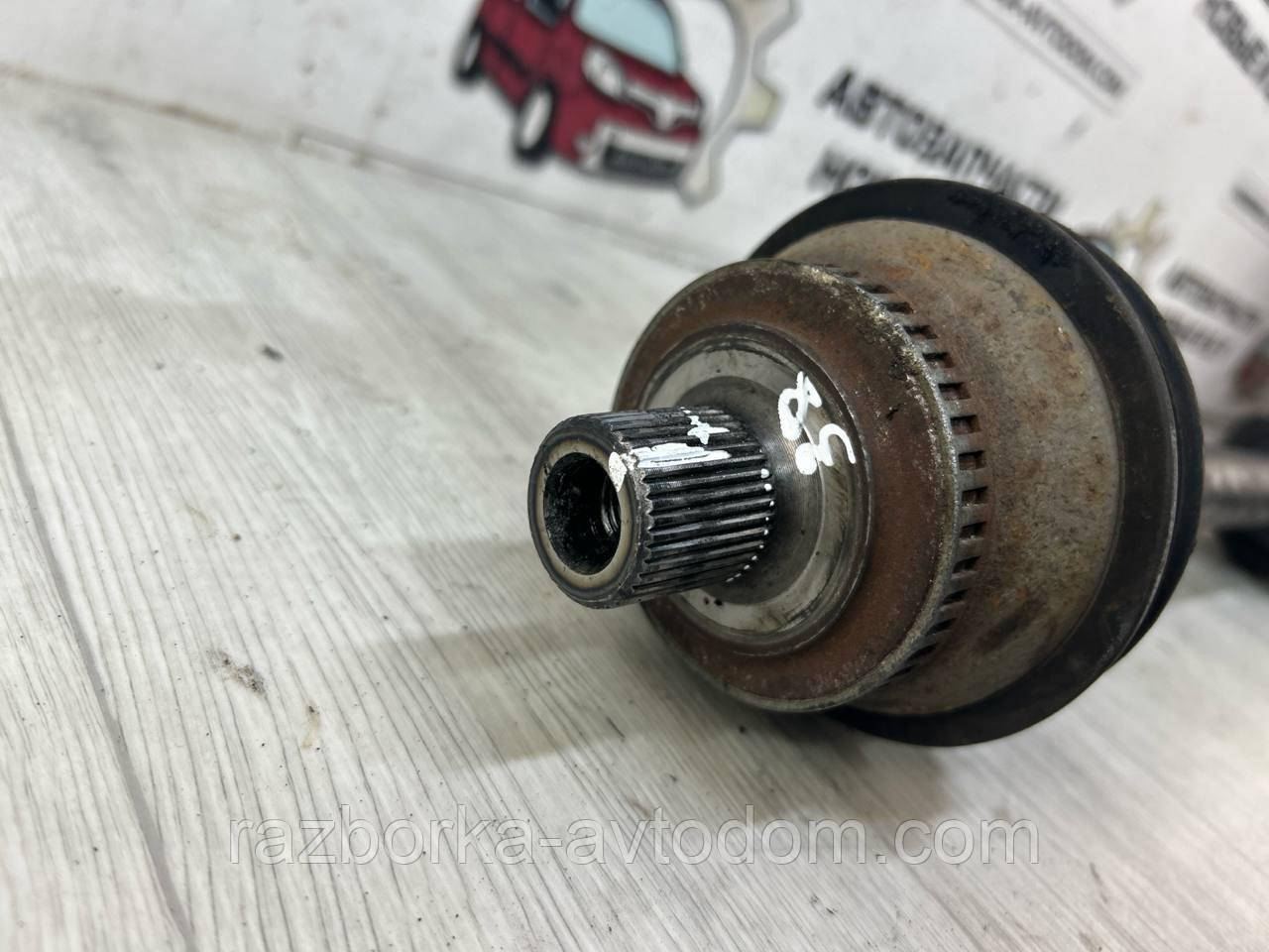 Напівось передня ліва (привод) 1,9TDI, 2,0TD Skoda Superb (02-08), VW Passat B5, Audi A4 B5 OE:3u0407271 (38 шліц)