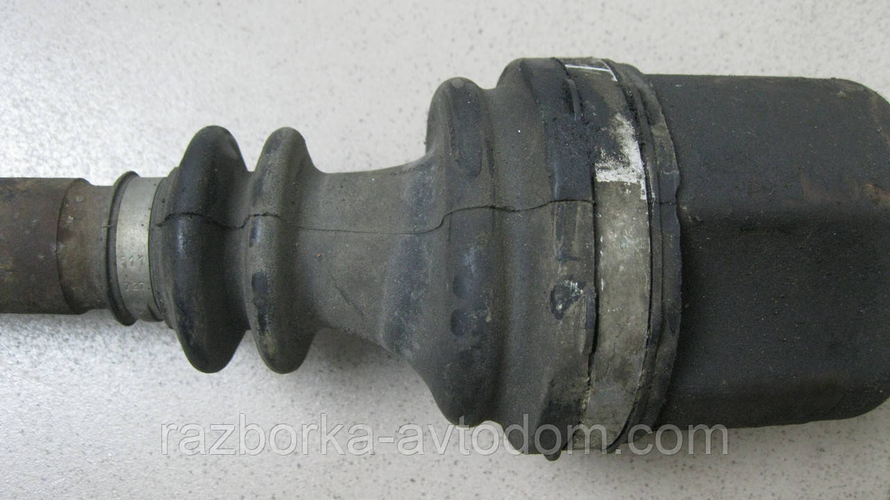 Напівось передня ліва (привод) Renault Megane 2, Scenic 2 (2003-2009) 1,9DCI, 2.0i OE:8200198016