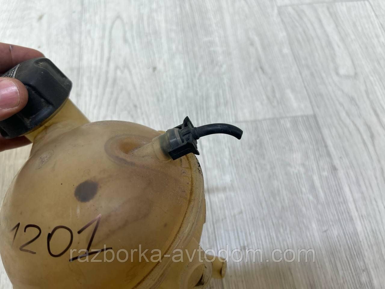 Бачок розширювальний Peugeot 308 (07-13), Citroen C4, C4 Picasso OE:1323FA