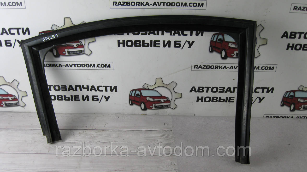 Ущільнювальна гумка скла дверей задньої правої Citroen C4 (04-08) OE:9300P1 фото 2