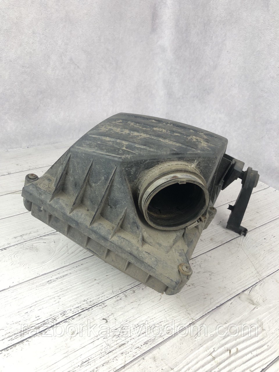 Корпус повітряного фільтра Opel Combo (01-12) Meriva 1.3CDTI, 1,7CDTI