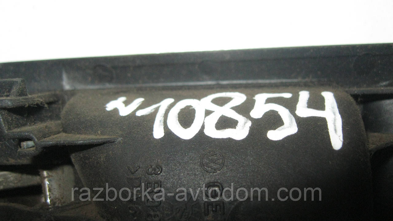 Ручка внутрішніх задніх правих дверей VW Passat B5 (1997-2000) OE:3B0839114