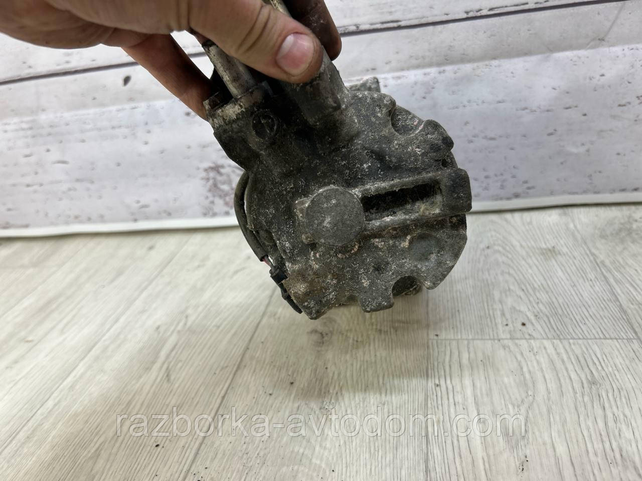 Компресор кондиціонера (Denso) Renault Scenic 3, Scenic 3 OE:926005211r