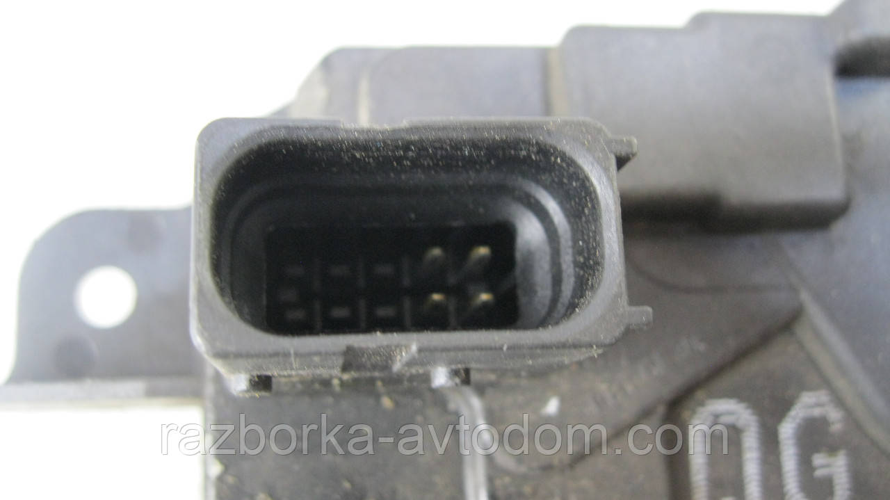 Замок дверей передній правій електро Opel Astra H (2005-2015) OE:13210749