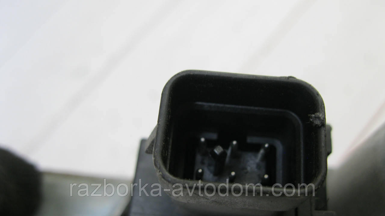 Склопідіймач Електродвигуни передньої правої Opel Corsa C (2000-2012) OE: 9196411, 93186827, 24466596