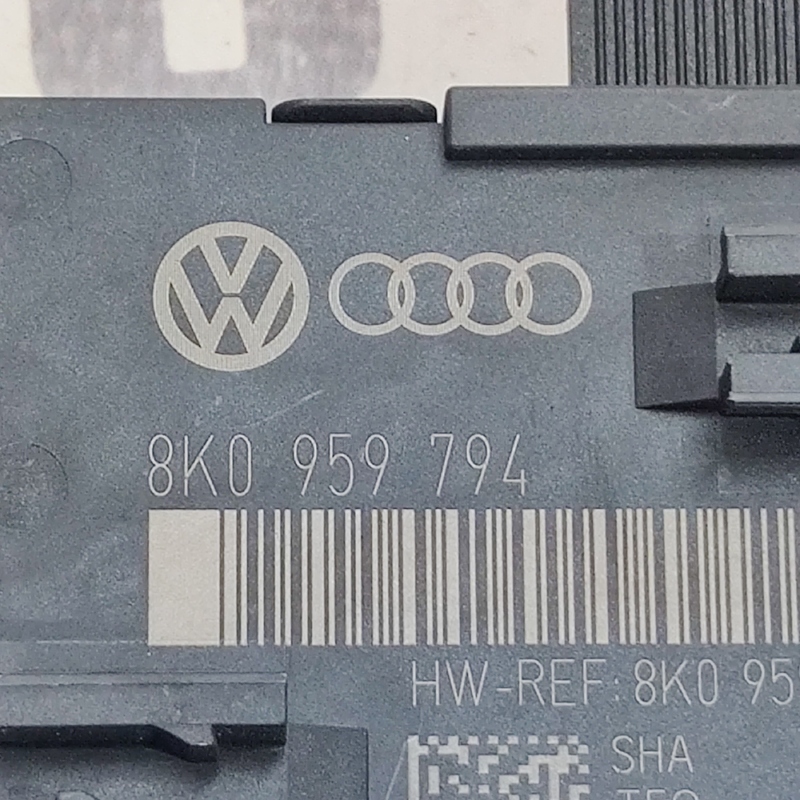 Блок комфорту зад.прав. Audi A4 B8 07-15 2.0D 8k0959794