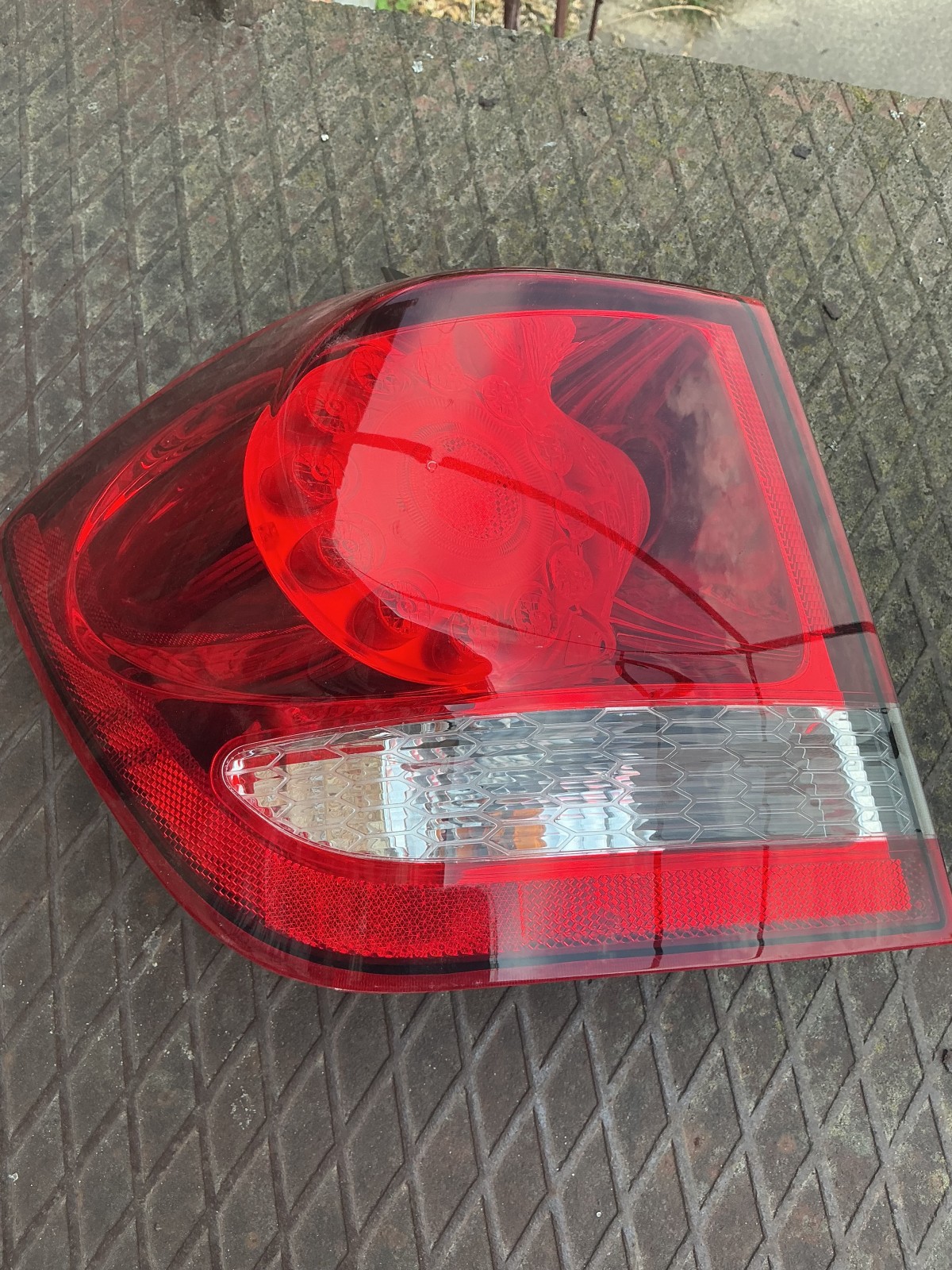 Ліхтар задній Dodge Journey