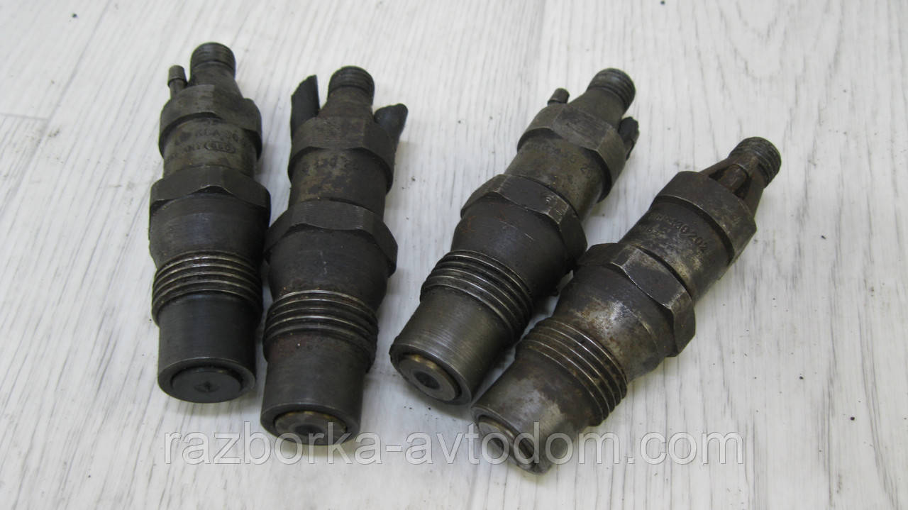 Форсунка дизельна VW Passat B3, Seat Toledo, Audi 100 C3, 80 B3 1.9TD OE: 068130202A
