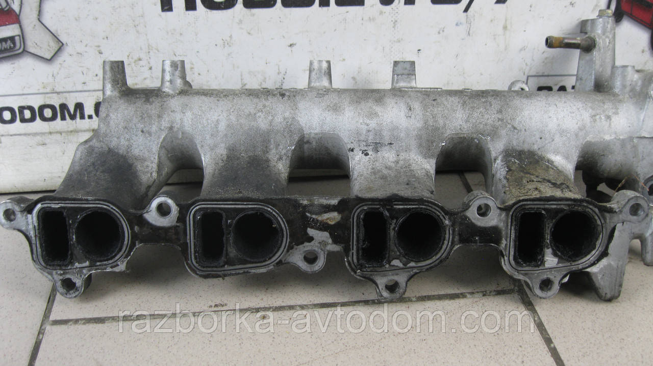 Впускний колектор Nissan X-Trail T30 (2001-2007) 2.2CDI OE:140018H800