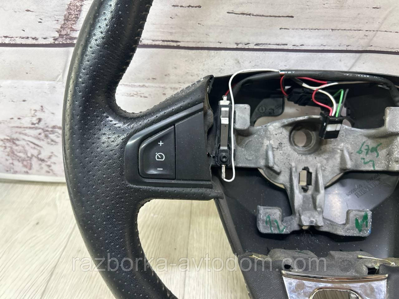 Кермо під (Airbag) Renault Scenic 3, Grand Scenic 3 (13-), Megane 3 OE:484003771r