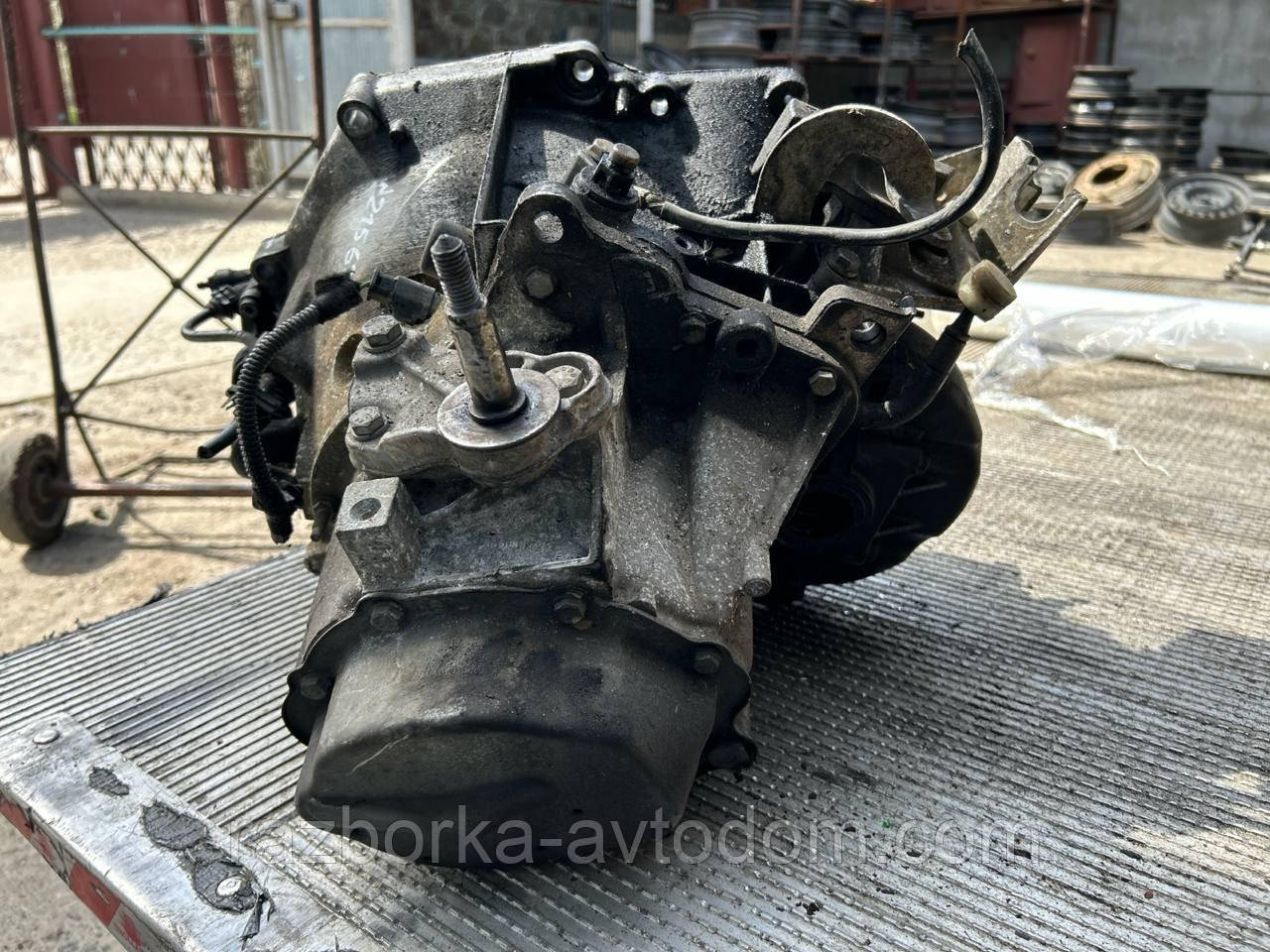 КПП, МКПП Коробка передач (механ) 5 маточина 20DM69 1.6HDI Peugeot 308 (07-), 307, 207, Citroen C4 OE:20dm69
