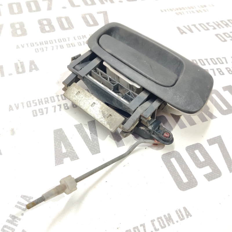 Ручка зовнішня передня права Opel Astra G (97-09) 2.0D