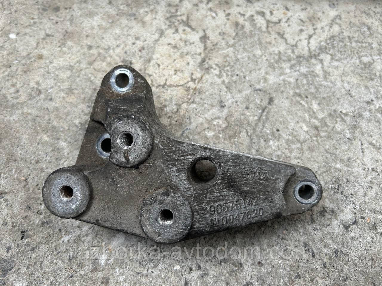Кронштейн, кріплення кп, макп коробки Opel Astra H, Zafira B (04-14) OE:90575142 фото 2
