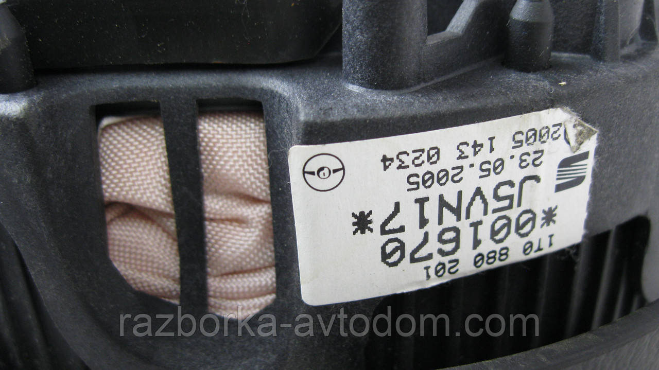 Подушка безпеки водійська AirBag VW Touran (03-10) OE:1T0880201