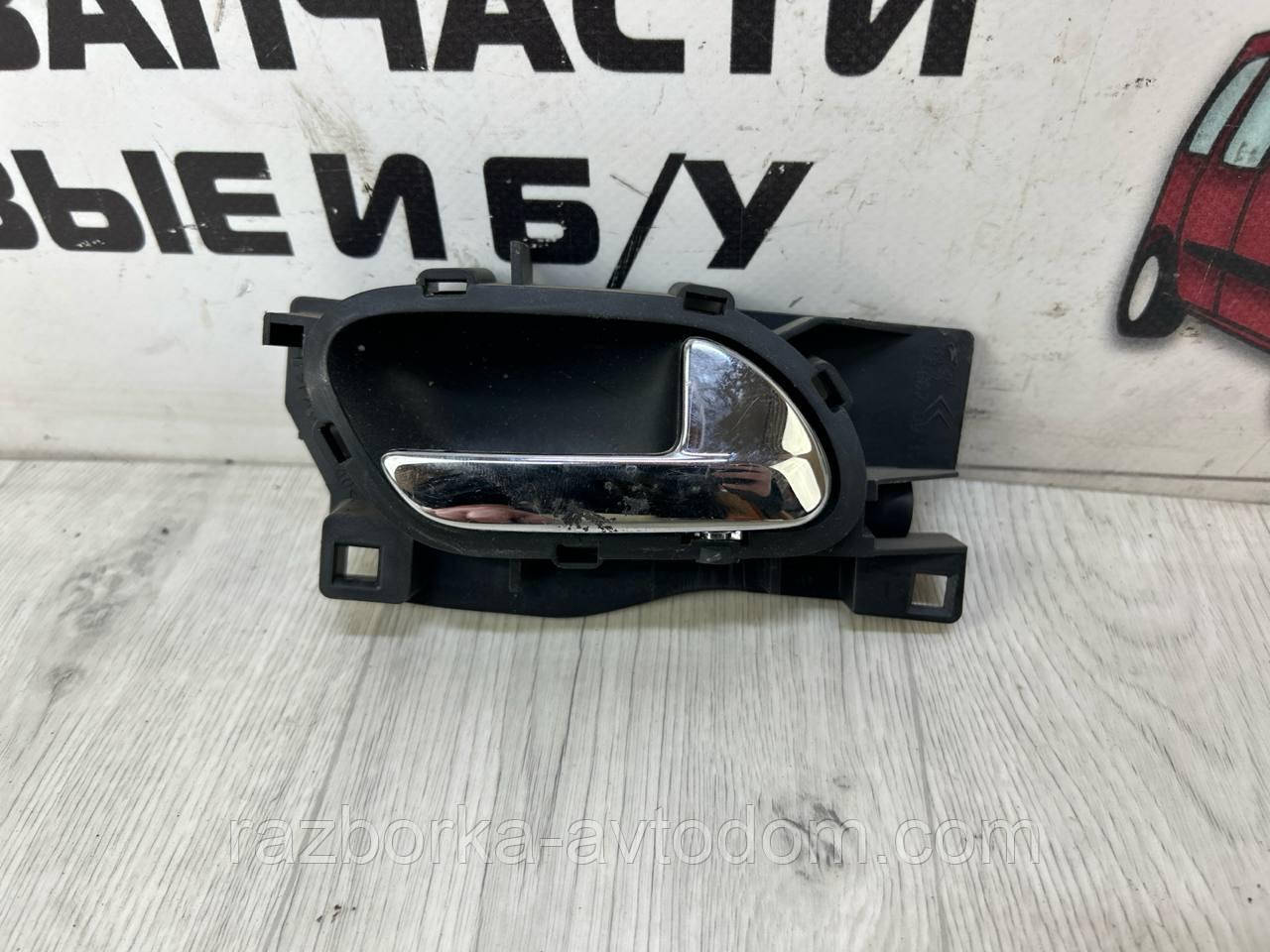 Ручка внутрішніх дверей задня права PEUGEOT 407 (04-11) OE:914493 фото 2
