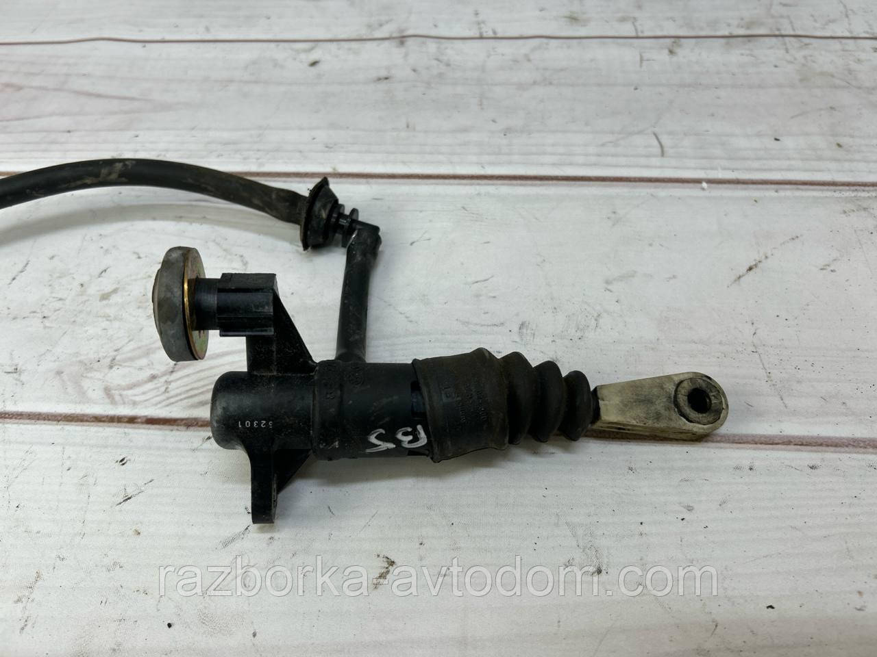 Головний циліндр зчеплення VW Passat B5 (96-05), Audi A6 C5, A4, Skoda SuperB OE: 8e1721401g, 8e1721401g,