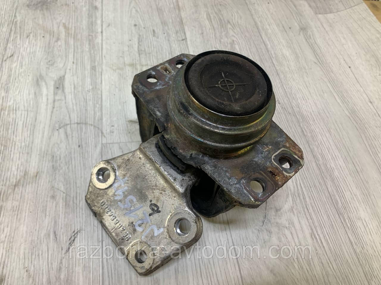 Подушка двигуна права Citroen Berlingo (-08), C4, Peugeot 307, 308, 508, 508 OE:9636845880