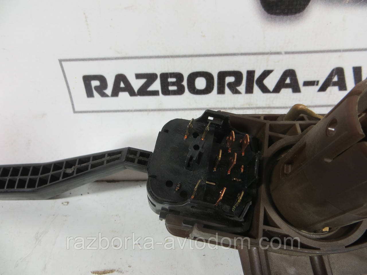 Підрулевий перемикач правий Opel Corsa A 82-92 OEM 90306520