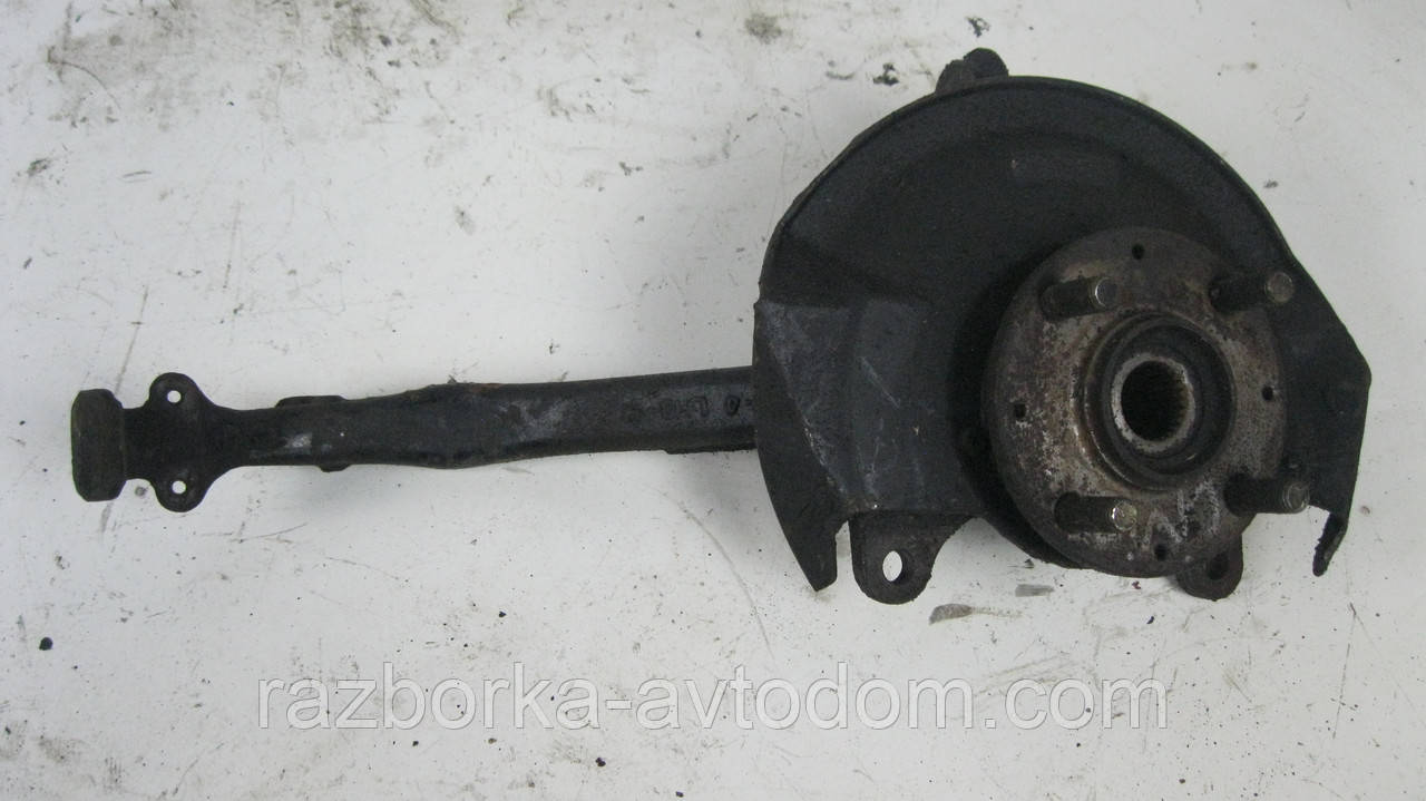 Поворотний кулак/ступиця лівий Honda Civic (1998-2005) OE:51215S04N10