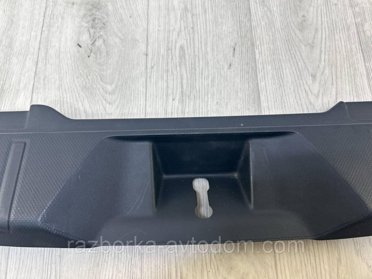 Накладка пластикова багажника subaru outback (2020-2023) OE:95073an00a