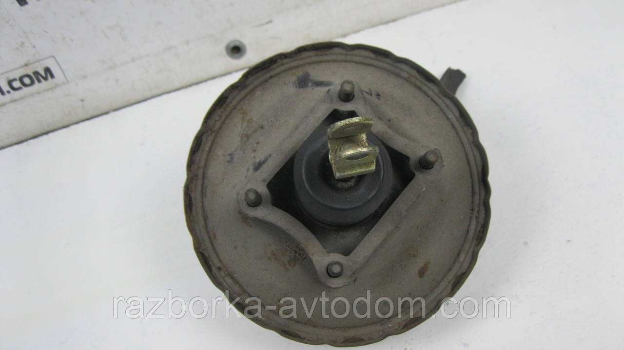 Вакуумний підсилювач гальм Mitsubishi Colt 3 (1986-1992), Lancer 6 (1988-1992) OE:812-03019