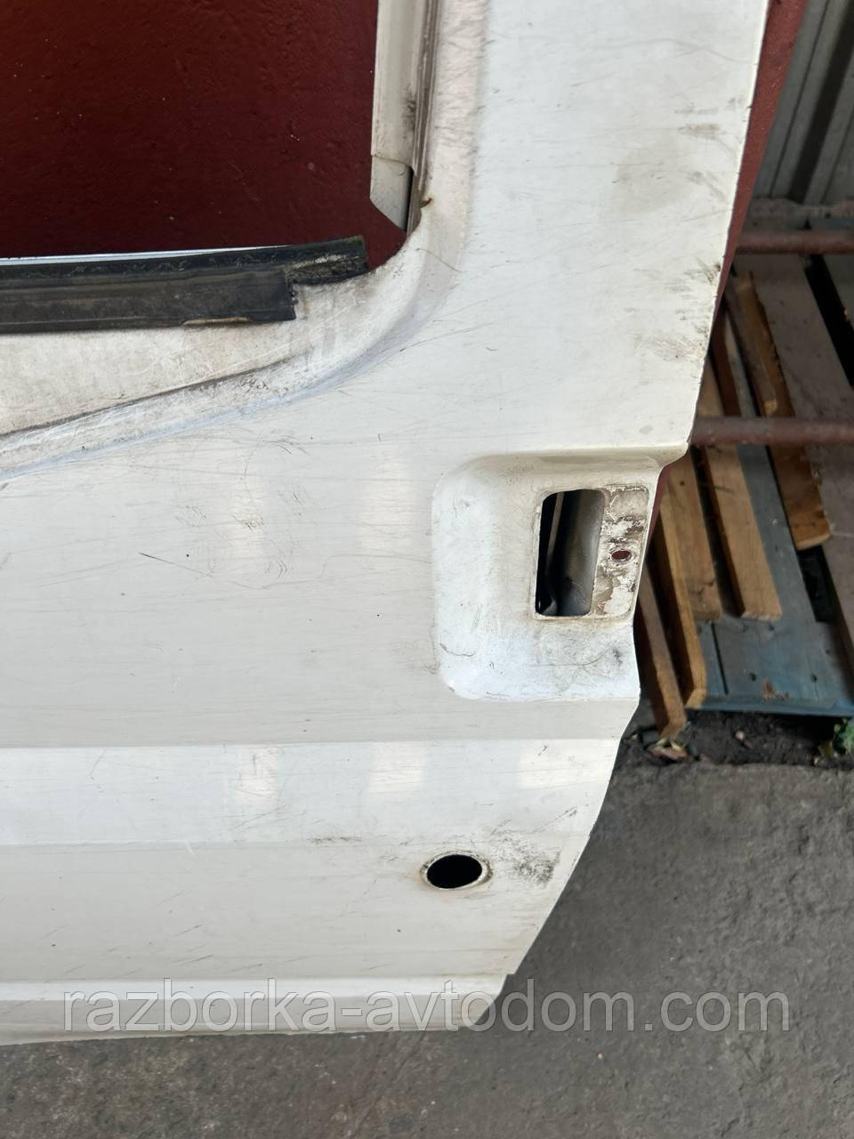 Двері передня ліва Ford Transit (2006-2014) OE:1717248