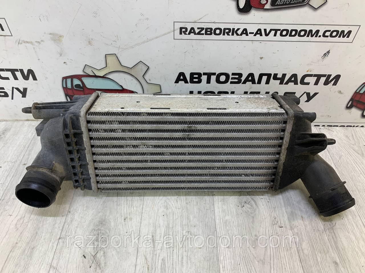 Радіатор інтеркулера Peugeot 407 (04-11) 1,6HDI, 2,0HDI OE: 9657073480