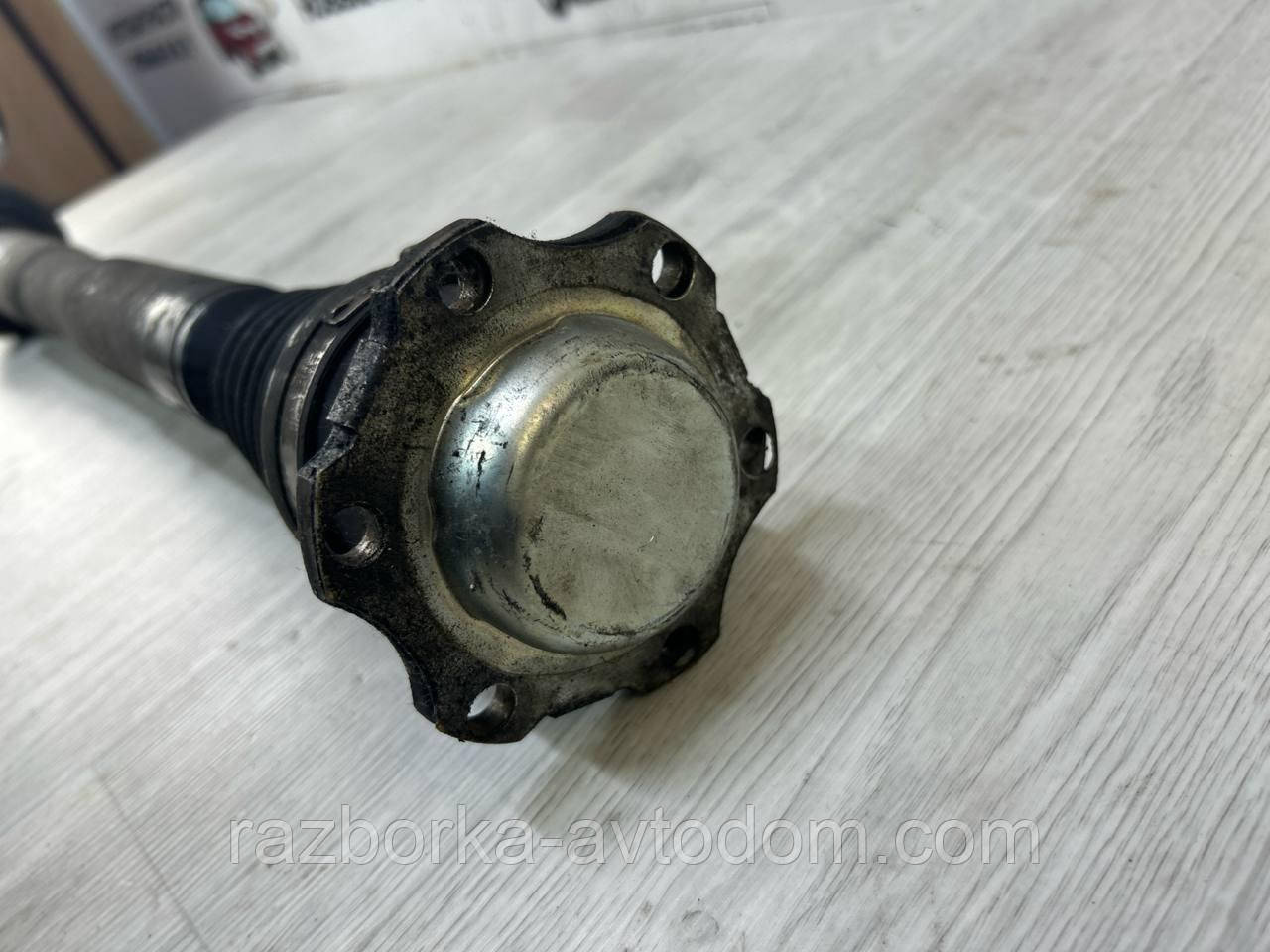 Напівось передня права під АКПП (36 шл) 1,6i VW GOLF 4 (97-06) OE: 1q0407272cr