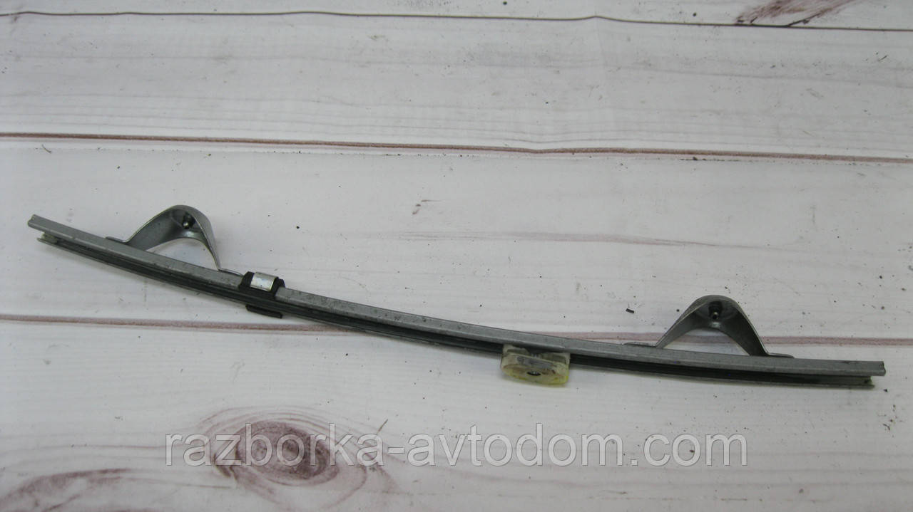 Напрямні двері передньої лівої Opel Astra H (2005-2015) OE:13100541