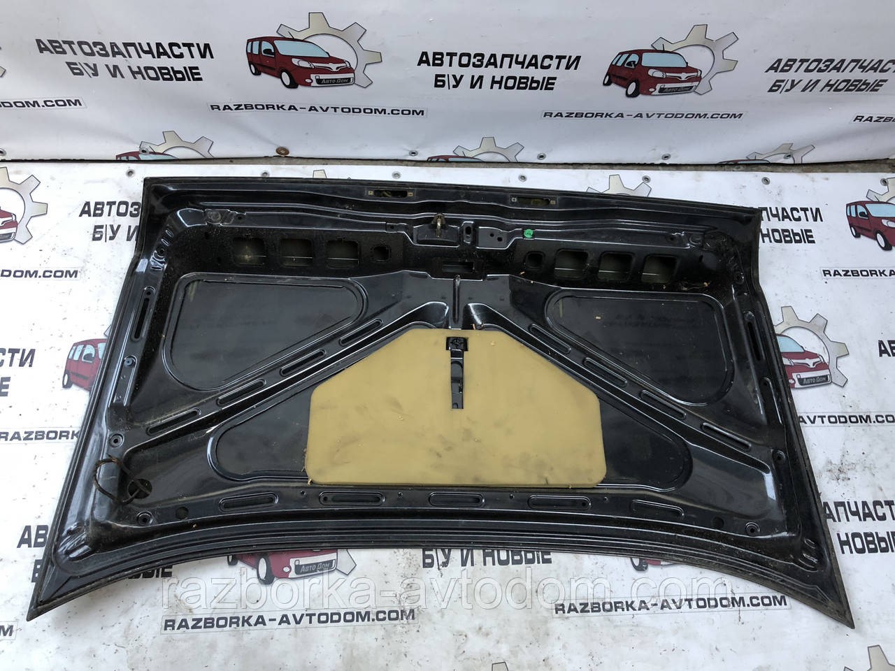 Кришка багажника седан BMW 7 E32 (86-93)