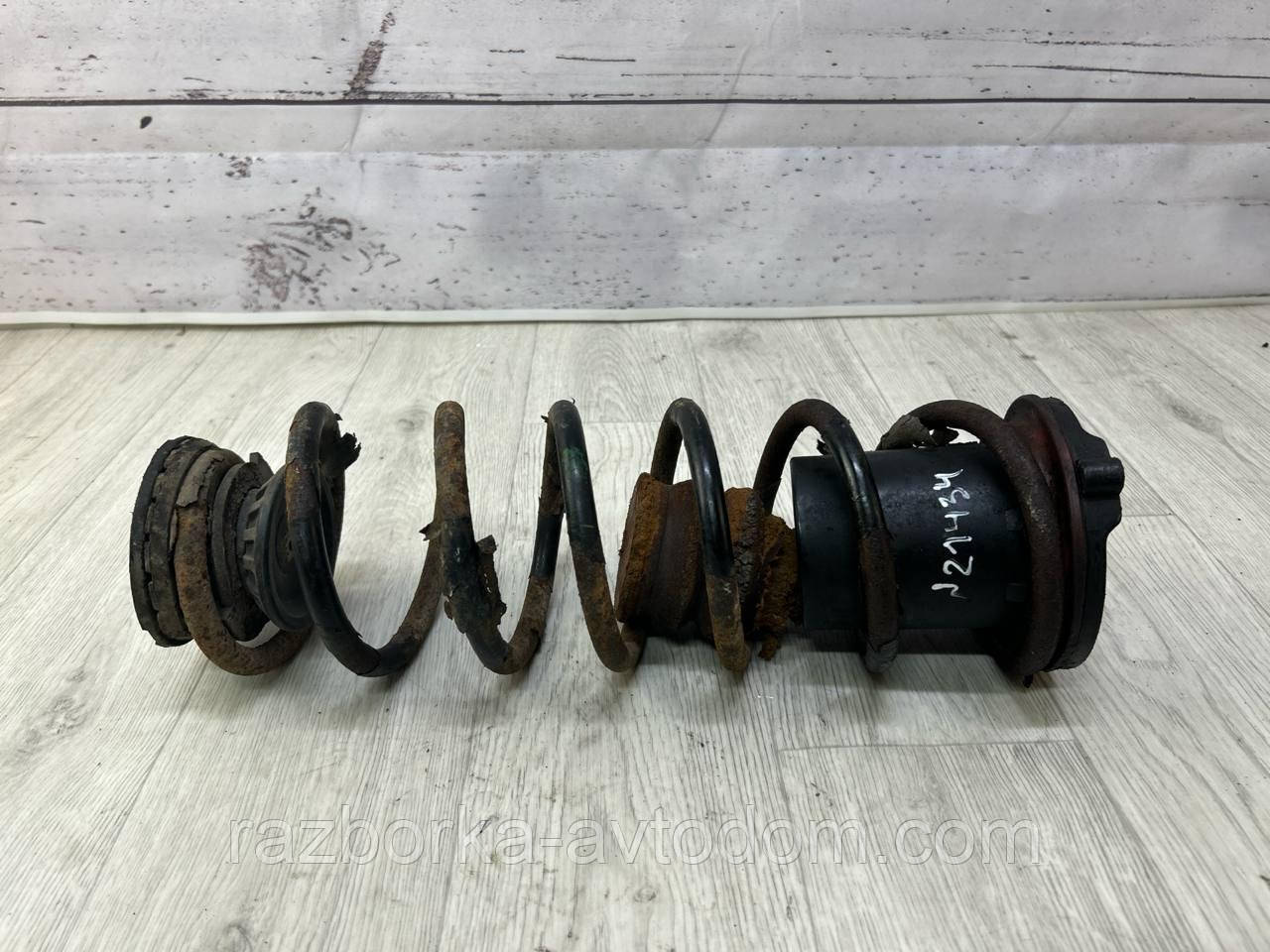 Пружина задня Fiat Fiorino (07-), QUBO (07-), Peugeot Bipper (07-) Citroen Nemo (07-) OE:5102AQ