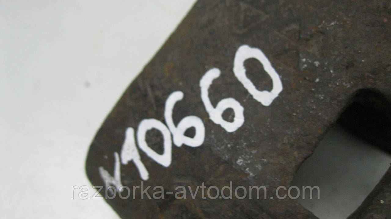 Суппорт передній лівий Mazda 626 GC (1983-1987) OE:G09133980